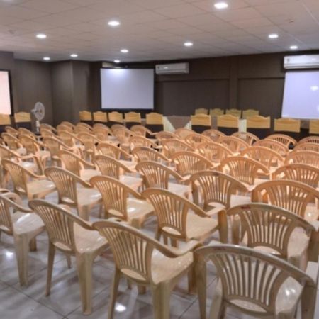 Hotel Palm View Residency Vadodara Exterior foto